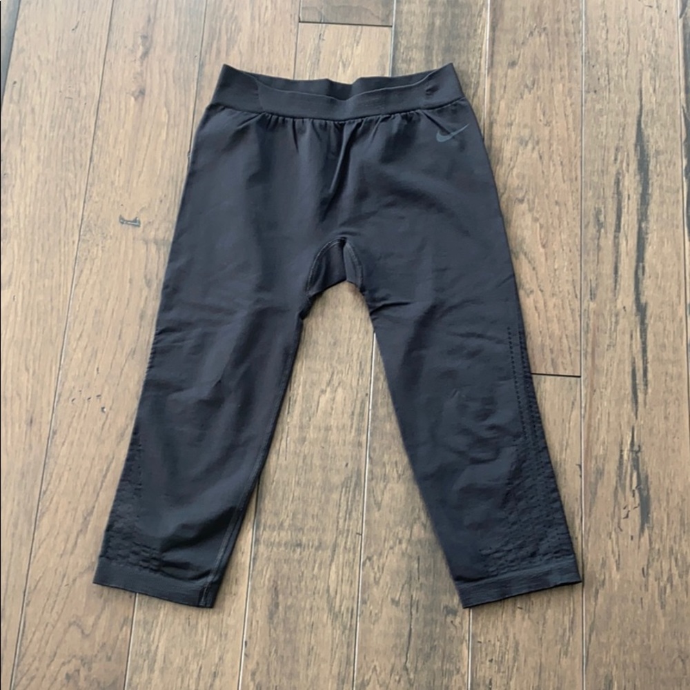 Nike Pro women’s leggings